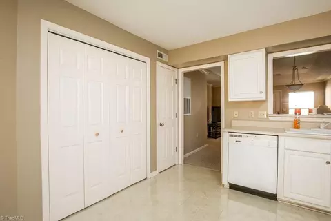 Other - 2630 Ingleside Dr #2D, High Point, NC 27265 photo 3 of 5
