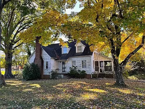 4356 Main St S, Winston Salem, NC 27127