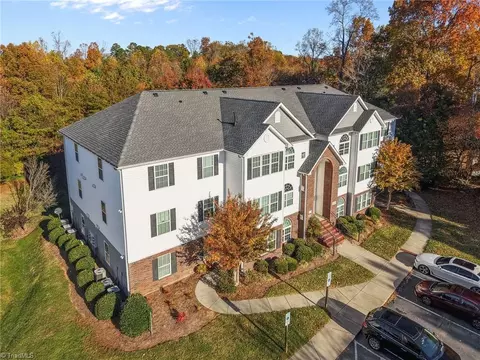 4345 Cedarcroft Ct #1D, Greensboro, NC 27409