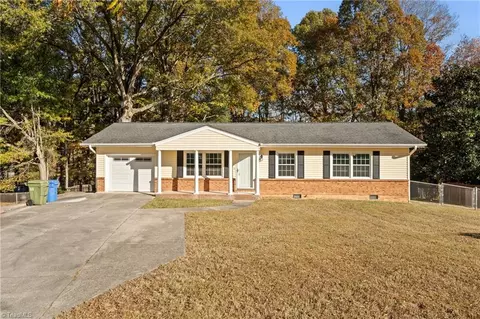 1165 Crescent Ct, Winston Salem, NC 27127
