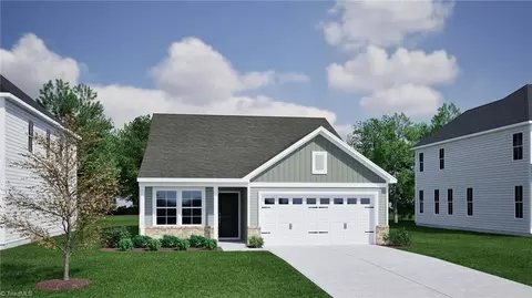 181 Candytuft Ct, Lexington, NC 27295
