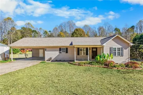 4015 Clay Vann Ln, Winston Salem, NC 27107