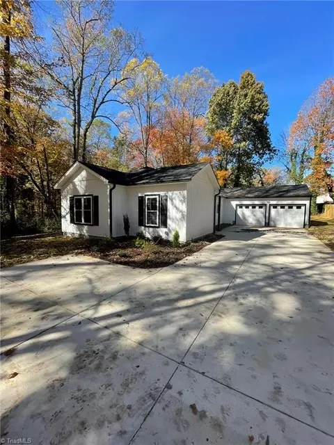 722 Princess Rd, Greensboro, NC 27455
