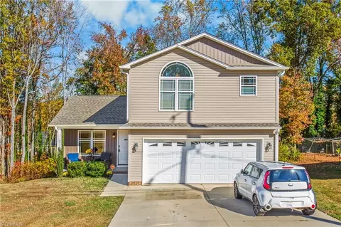 512 Evergreen Trl, Thomasville, NC 27360