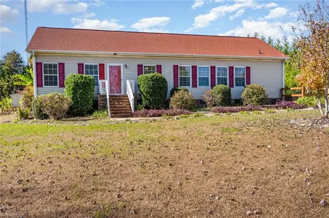 731 Frazier View Rd, Randleman, NC 27317