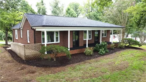 790 Mountain Park Rd, State Road, NC 28676