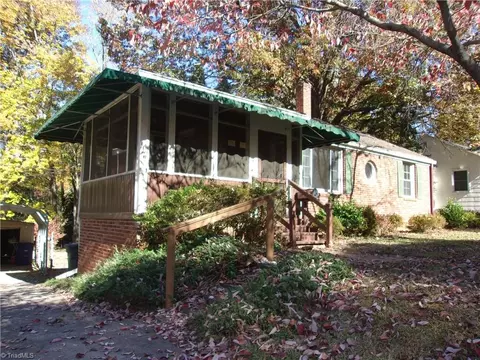 1406 Chelsea St, Winston Salem, NC 27103