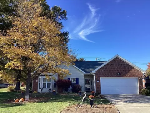 401 Charles Conner Dr, Kernersville, NC 27284