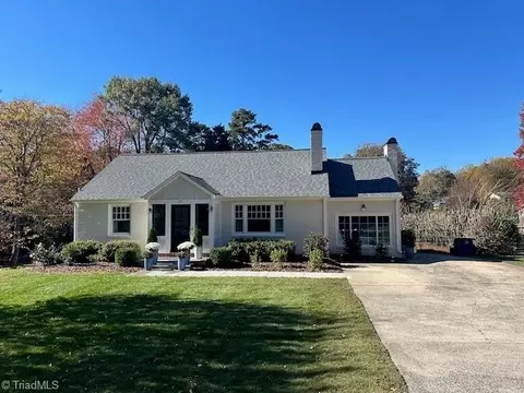 90 Evergreen Dr, Winston Salem, NC 27106