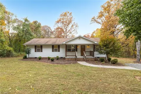 109 Gerry St, Stoneville, NC 27048