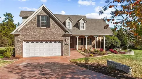 4920 Drake Ct, Randleman, NC 27317