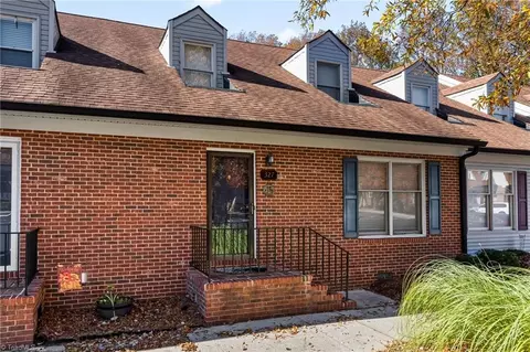327 Wynnewood Dr, Archdale, NC 27263
