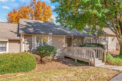 1223 Watermark Ct, High Point, NC 27265