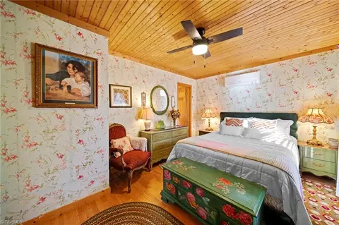 Bedroom - 1902 Brown Rd, Sparta, NC 28675 photo 3 of 7