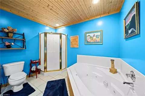 Bath - 1902 Brown Rd, Sparta, NC 28675 photo 2 of 3