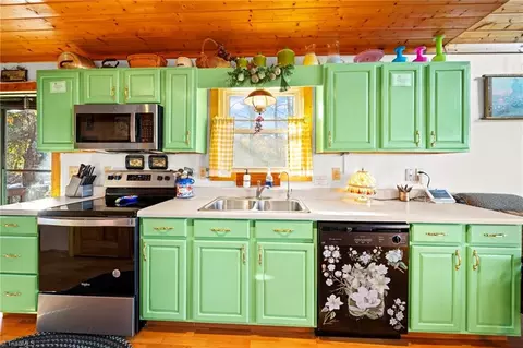Kitchen - 1902 Brown Rd, Sparta, NC 28675 photo 4 of 4