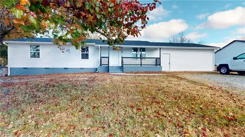 301 Vandalia Rd E, Greensboro, NC 27406