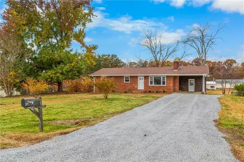 166 Coe Rd, Ararat, NC 27007