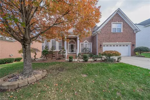 1965 Waterford Village Dr, Clemmons, NC 27012