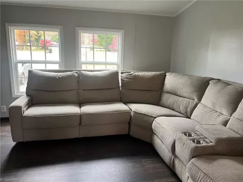 184 Benjamin St, Mount Airy, NC 27030 photo 8
