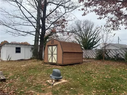 184 Benjamin St, Mount Airy, NC 27030 photo 19