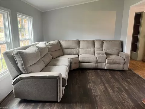 184 Benjamin St, Mount Airy, NC 27030 photo 7