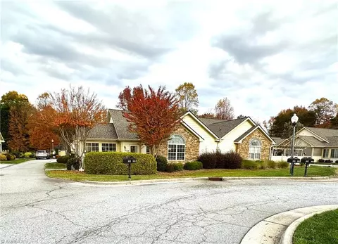 919 Eagle Rd, Greensboro, NC 27407