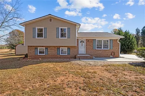 1547 New Jersey Church Rd, Lexington, NC 27292