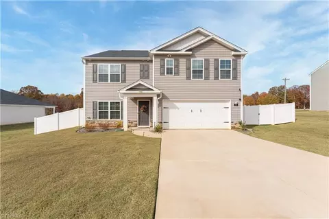 108 Nova Ln, King, NC 27021 photo 1
