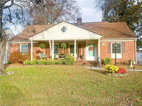 414 Jefferson St W, Jackson, NC 27845