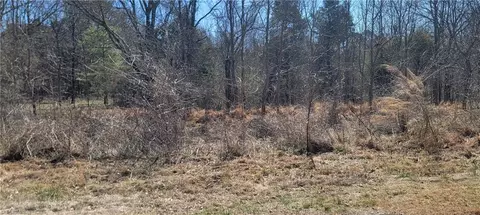 5430 Wild Turkey Rd, Whitsett, NC 27377