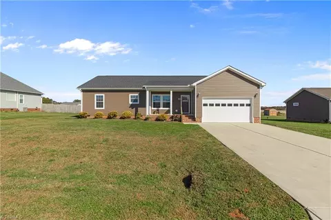 1133 Knox Farms Blvd, Woodleaf, NC 27054
