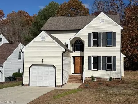 12 Knoll Brook Ct, Greensboro, NC 27407