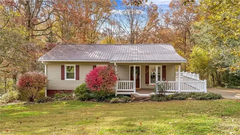 222 Mill Ridge Rd, North Wilkesboro, NC 28659