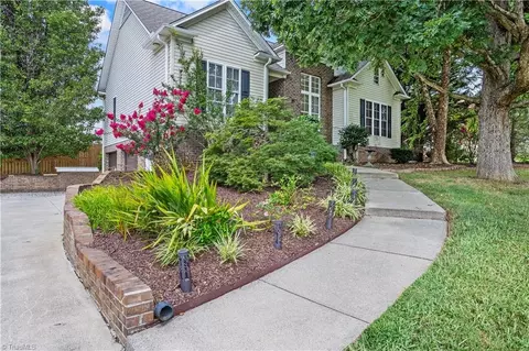 300 Ridge Dr, Lexington, NC 27295