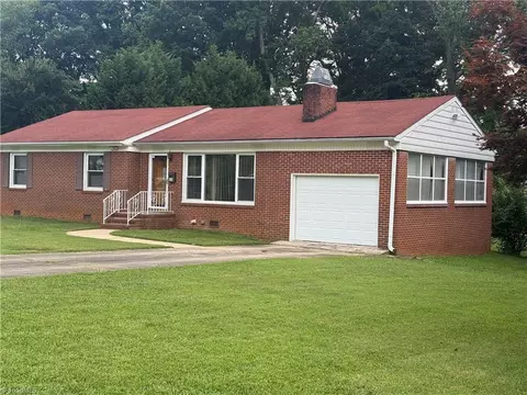 100 Kirk Rd, Greensboro, NC 27455