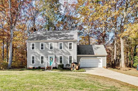947 Rockcliff Ter, Asheboro, NC 27205