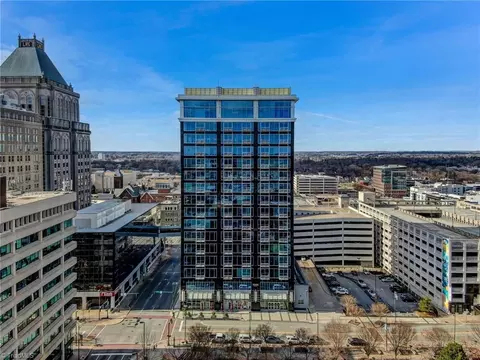 201 Elm St #704, Greensboro, NC 27401