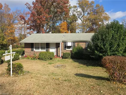 208 Terrell St W, Greensboro, NC 27406