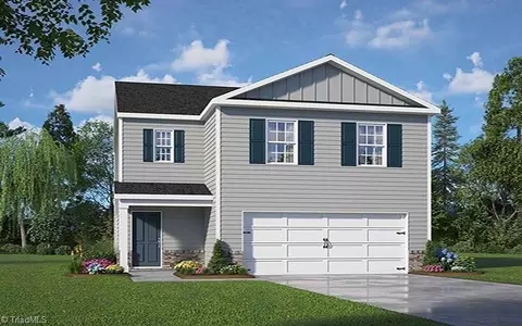 1627 Faircrest Ln, Greensboro, NC 27406
