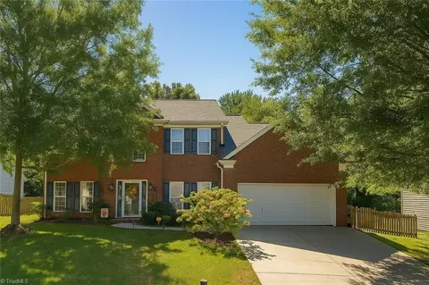824 Gehring Dr, Kernersville, NC 27284