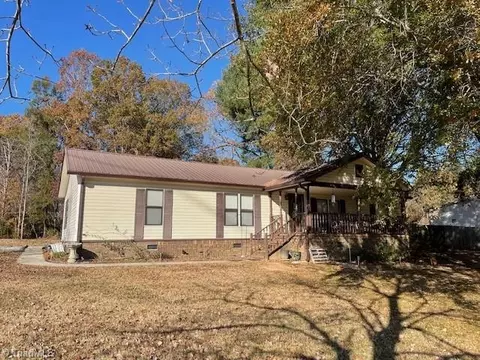 102 Trading Ford Way, Linwood, NC 27299