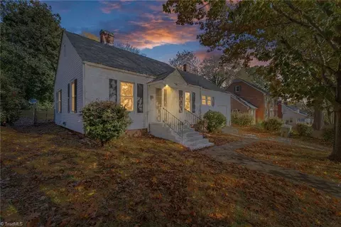 516 Hamilton St S, Eden, NC 27288