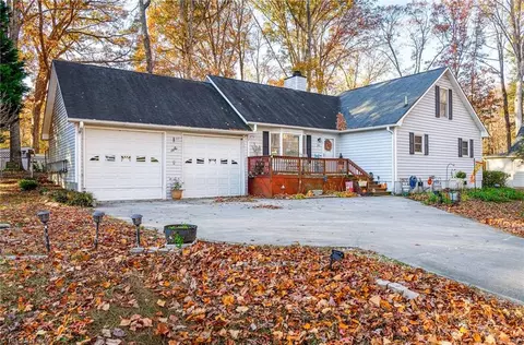 251 Kelly Ln, Lexington, NC 27295