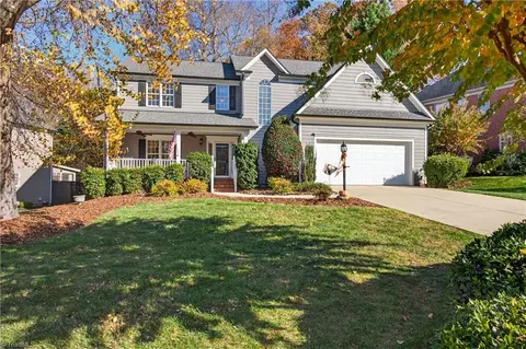 3112 Peninsula Dr, Jamestown, NC 27282