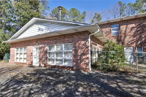 5313 Friendship Circle Rd, East Bend, NC 27018