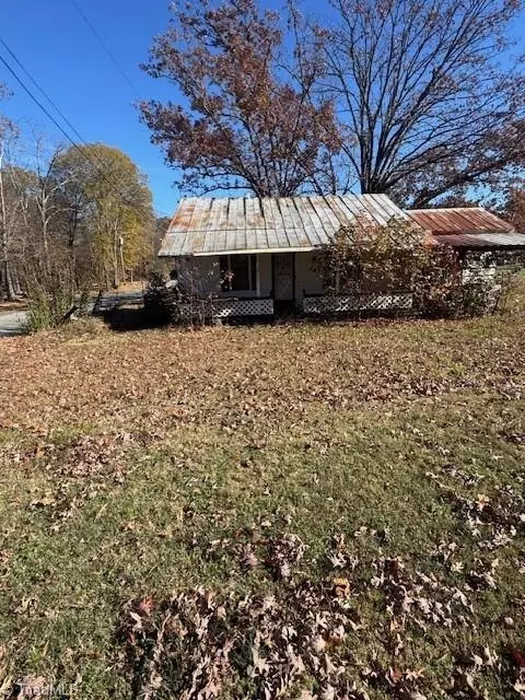 218 Gordontown Rd, Lexington, NC 27292