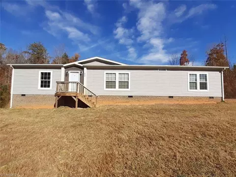 829 Danbury Bridge Rd, Madison, NC 27025