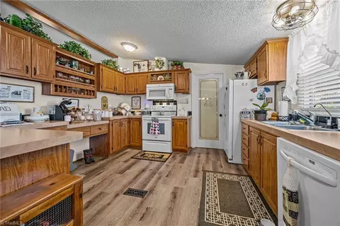 1107 Plantation Way, Trinity, NC 27370 photo 8