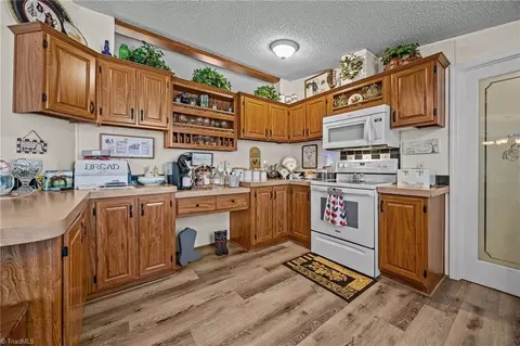 1107 Plantation Way, Trinity, NC 27370 photo 9